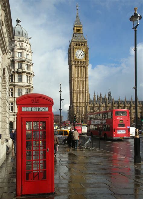 File:London Big Ben Phone box.jpg