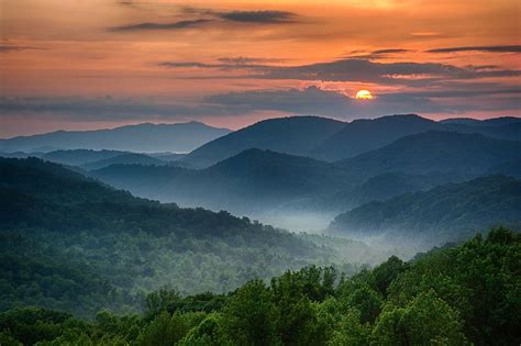 Great Smoky Mountains National Park, Tennessee, USA - Traveldigg.com