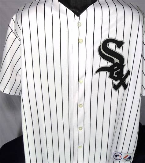 a chicago white sox baseball jersey worn by the chicago white sox