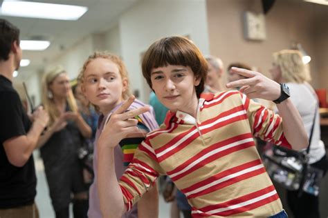 Stranger Things - Behind the Scenes - Sadie Sink and Noah Schnapp ...