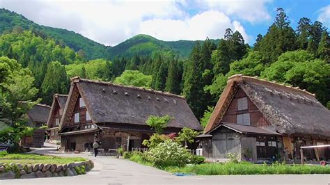 Discover The Tradition & Beauty Of Shirakawa-go - SNOW MONKEY RESORTS