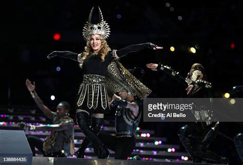 Madonna Super Bowl Photos and Premium High Res Pictures - Getty Images