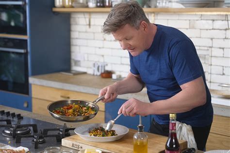 Why Gordon Ramsay Uses Hexclad Pans & Cookware Sets | Hexclad – Hexclad ...