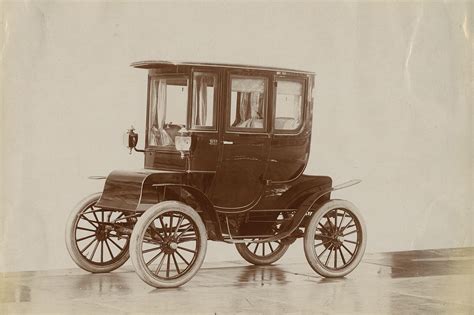 A brief history of electric cars: the most popular car of 1900 - Curbed