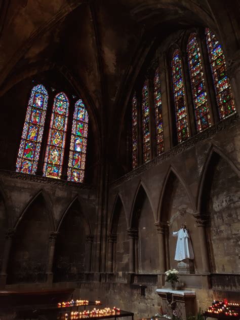 Visiting the Metz Cathedral - Compasses & Quests