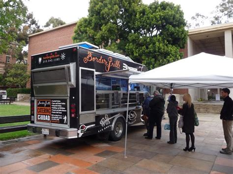 Experiencing Los Angeles: Experiencing L.A. - UCLA Gourmet Food Trucks