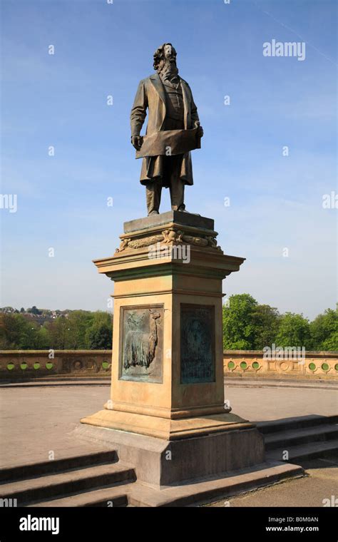 Titus salt statue hi-res stock photography and images - Alamy