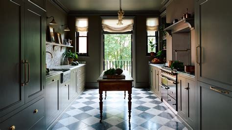 A Creative London Couple Turned Their Kitchen ‘Practical Magic’ Green ...