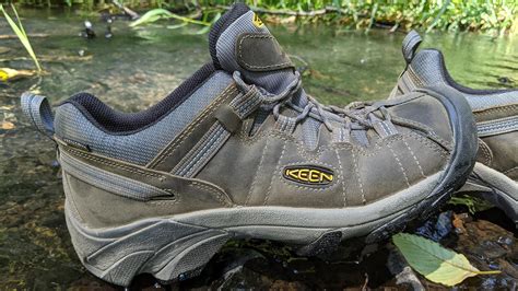 7 Best Waterproof Hiking Shoes, 100+ Shoes Tested in 2023 | RunRepeat