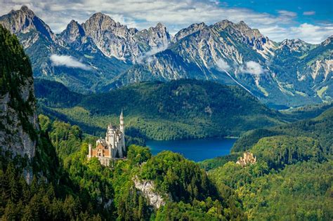 How to get from Munich to Neuschwanstein Castle [a local's travel guide]