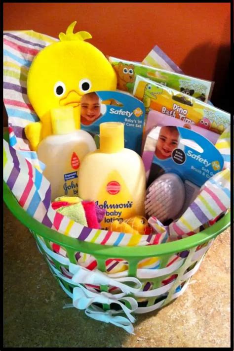 Simple Affordable Baby Gift Baskets To Make (27 creative unique DIY ...