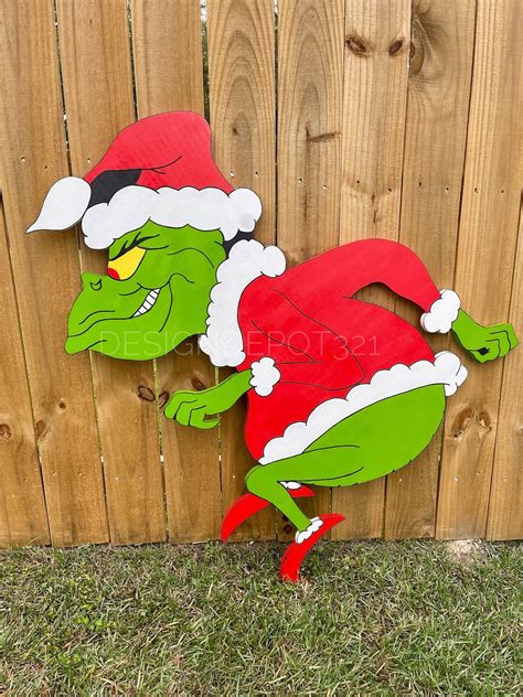 Grinch Stealing Christmas Lights Printable Template - Printables ...