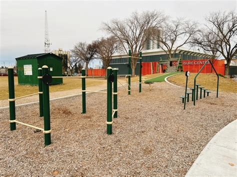 Edmonton Playgrounds - Dermott District Park