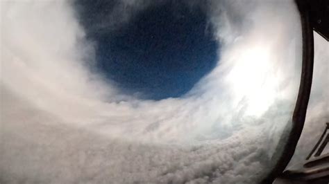 Hurricane Lee looks terrifying in footage from inside its eye (video ...