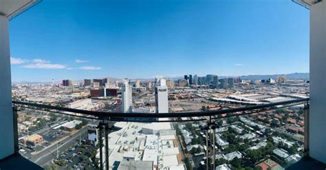 Las Vegas Hotels With Balconies: The Best Views on the Strip ...