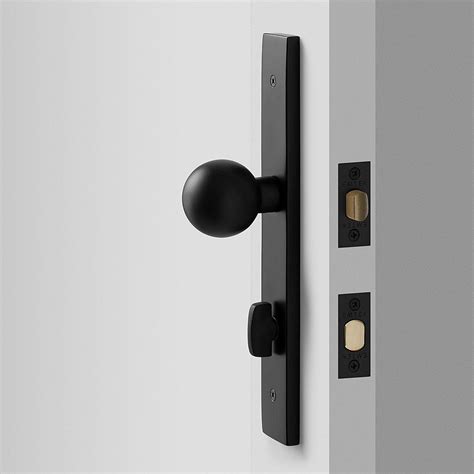 6 Beautiful Doorknobs That Feel Good for Your Home and Hands | Prestige ...