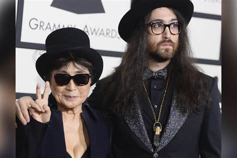 Yoko Ono hands business interests to son Sean Lennon: report