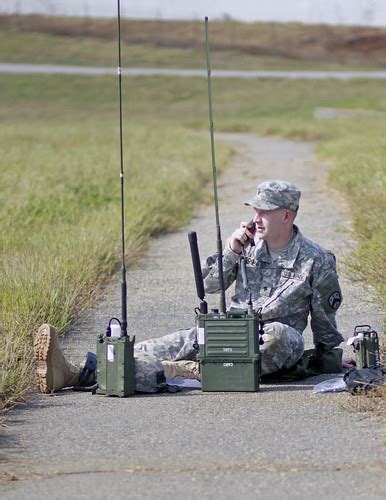 Tennessee National Guard communications specialist trains … | Flickr