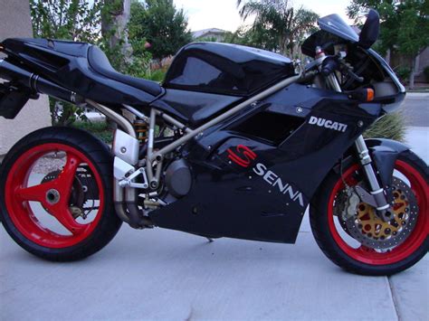 1998 Ducati 916 Senna - Moto.ZombDrive.COM