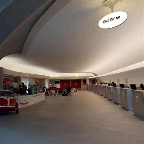 TWA Hotel at JFK : KC's TWA Museum All Dolled Up!