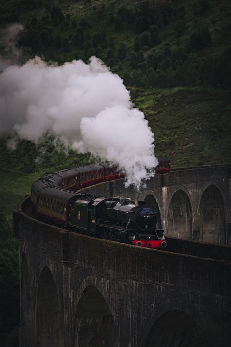 Glenfinnan Viaduct: Visit the famous Harry Potter location