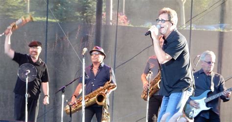 Huey Lewis and The News Sells Catalog Stake to Primary Wave