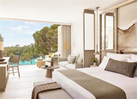 Luxury hotel rooms and suites in Mallorca, Spain | Ikos Porto Petro