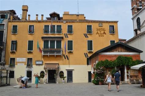 Rooftop terrace - Picture of Hotel Ala - Historical Places of Italy ...