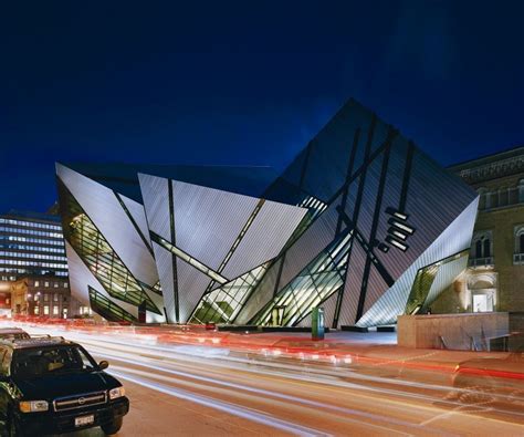 Royal Ontario Museum by Daniel Libeskind: The modern Crystal - RTF ...