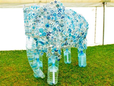 Hundreds of Children Build Amazing Elephant Sculpture from 900 Recycled ...