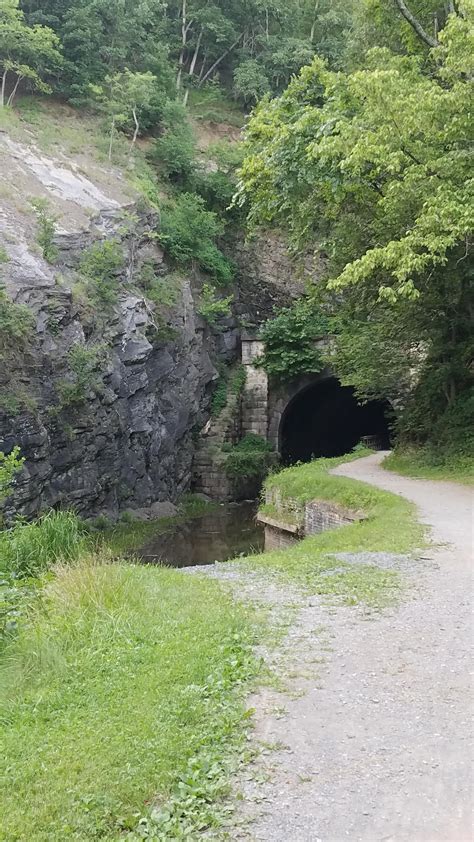 Hiking in Paw Paw tunnel in West Virginia : r/hiking