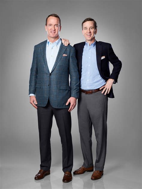 Peyton & Cooper Manning Bring Family Fun to 'Capital One College Bowl'