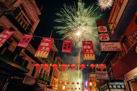 Wild Lunar New Year's fireworks erupt in San Francisco