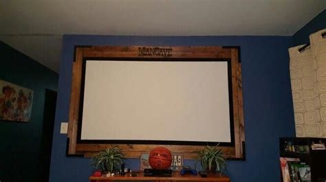 Projector screen frame #homecinemaprojector | Projector screen diy ...