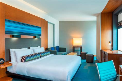 Aloft Abu Dhabi hotel amenities | Hotel room highlights