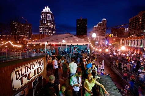 Top Austin Music Venues & Nightlife | Nest Vacation Rentals