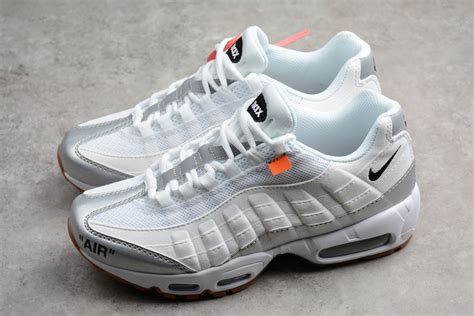 Sitcom le déjeuner Hystérique nike off white 95 James Dyson égal acre