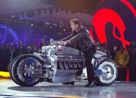 Dodge Tomahawk V10 Superbike (Photo Gallery) – InspirationSeek.com