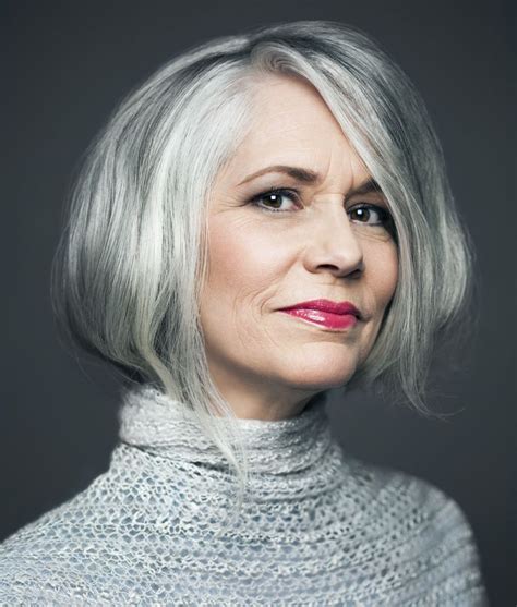 21 Glamorous Grey Hairstyles for Older Women - Haircuts & Hairstyles 2020