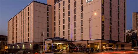 Holiday Inn Express Nashville Downtown, Nashville - HotelTonight