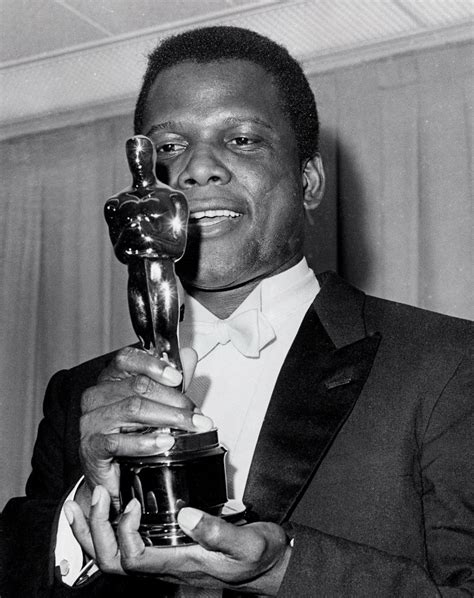 Sidney Poitier, first black Best Actor Oscar winner, dead at 94