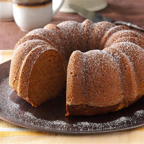 Blackham Family Recipes: Moist Pumpkin Bundt Cake