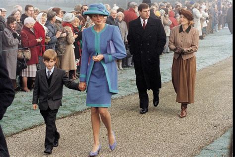 The British Royal Family’s Christmases Through the Decades [PHOTOS ...