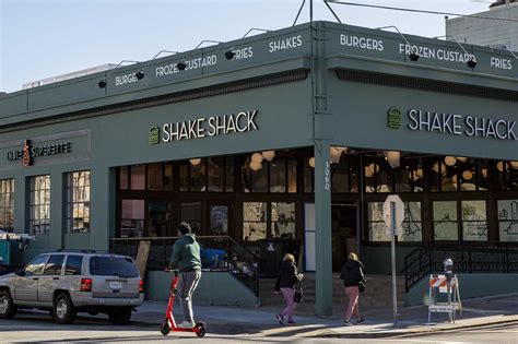 Shake Shack to open two new locations in the Bay Area this year