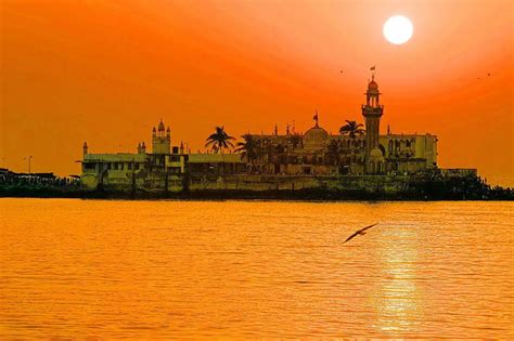 Haji Ali Dargah | Wondermondo