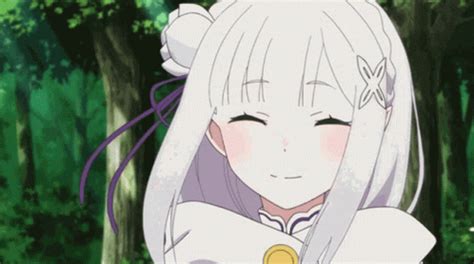 Emilia Tan Smile GIF - Emilia Tan Smile Re Zero - GIF を見つけて共有する