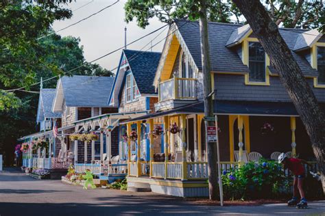 A Walk Through Oak Bluffs' Gingerbread Cottages • SVADORE