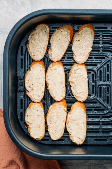 Crispy Air Fryer Garlic Bread - Full of Plants