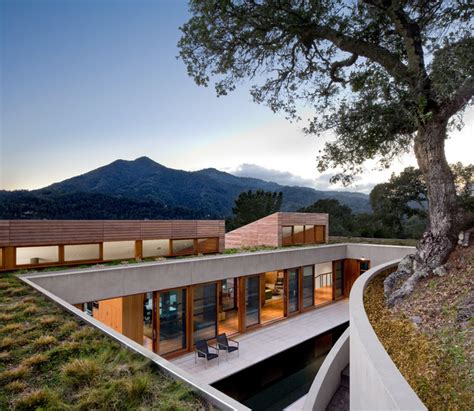 Visit a California Hillside House Rooted in Nature