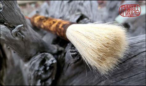 Black Horsehair Paintbrush with Wood Bobbin Handle – Elizabeth ...